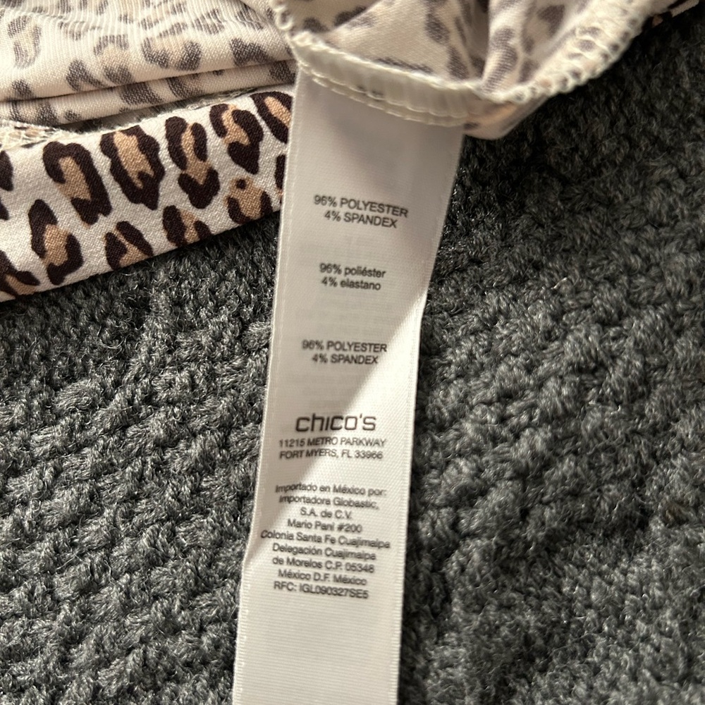 Chico’s, Size 2, Top - Picture 4 of 5